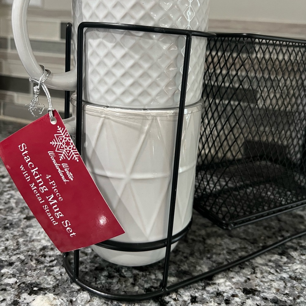 NWT 4 stackable mugs - Picture 3 of 6
